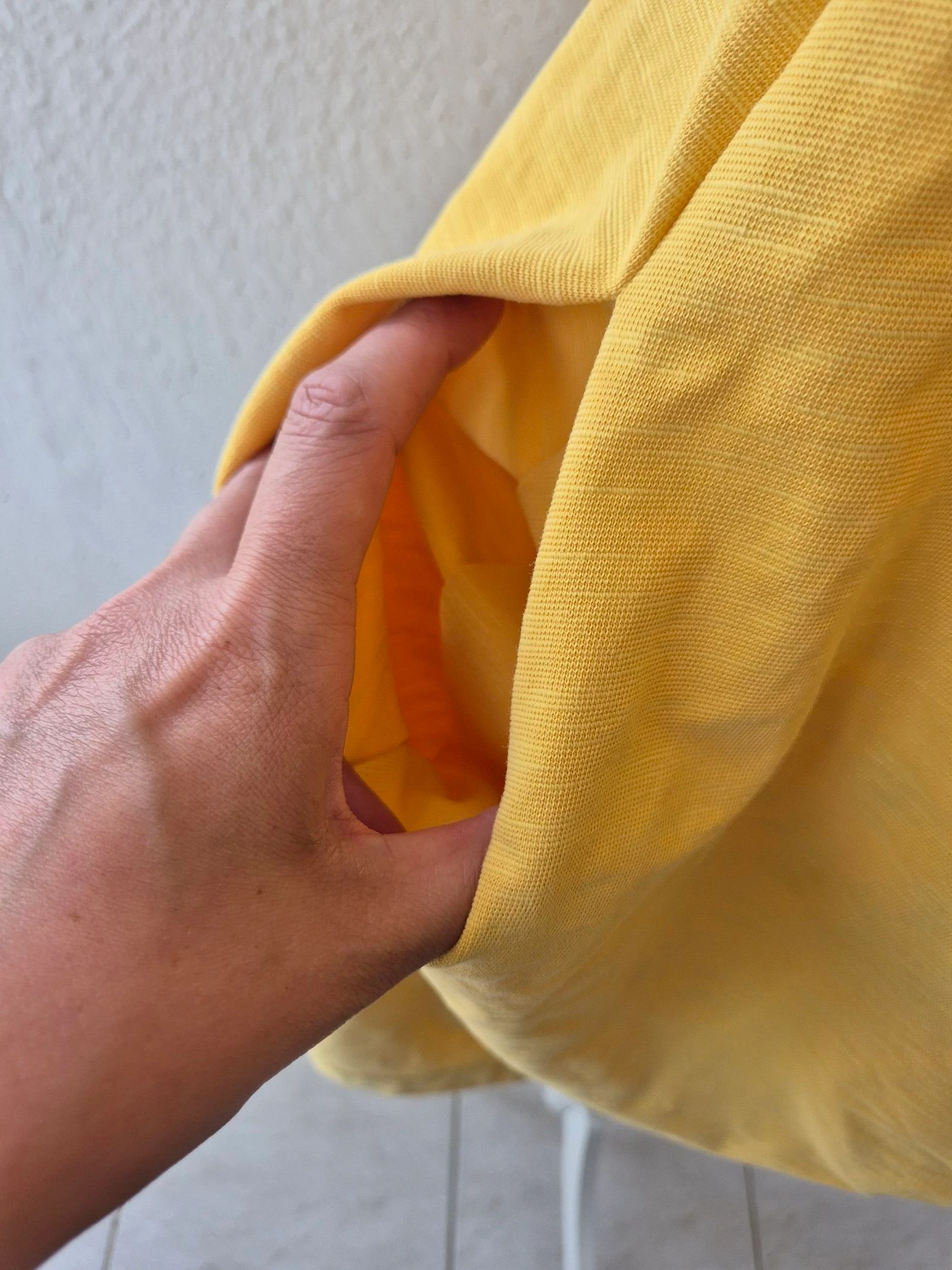 Vestido amarelo H&M G 40 ombros descobertos com babado mangas curtas bolsos algodão verão boêmio – photo 5